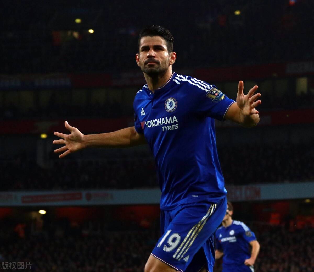 赛地聚焦：亚冠集结日热度飙升，切尔西回应争议，气氛紧张，训练强度明显提升的简单介绍